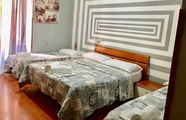 Ortak Ranzalı Oda, 1 Tek Kişilik Yatak (4 People)