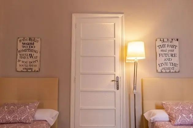 Standard İki Ayrı Yataklı Oda, Ortak Banyo