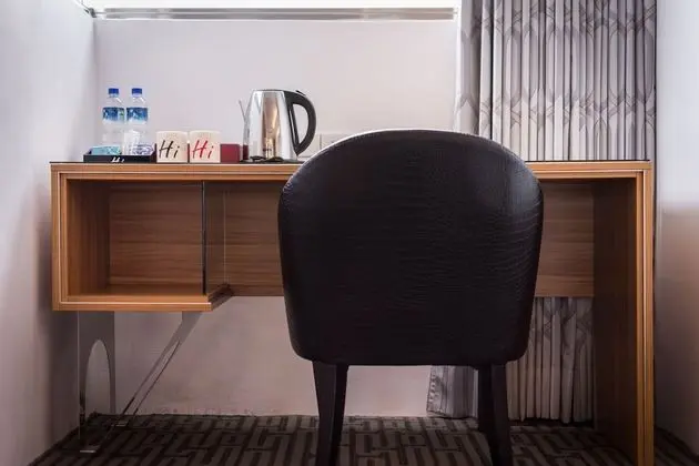 Business Dört Kişilik Oda, Sigara İçilmez