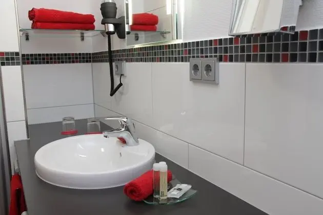 Tek Büyük Yataklı Oda, Balkon