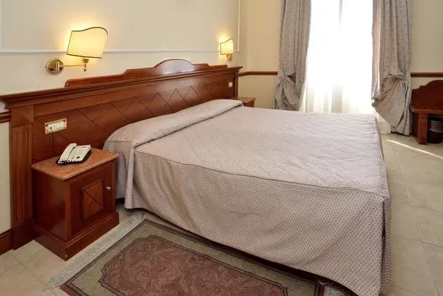 1 Çift ​​kişilik Yatak City View