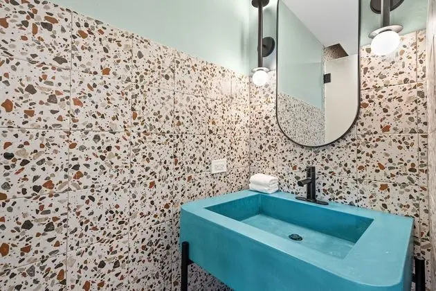 Basic Apart Daire (Two - Bedroom Apartment 1)