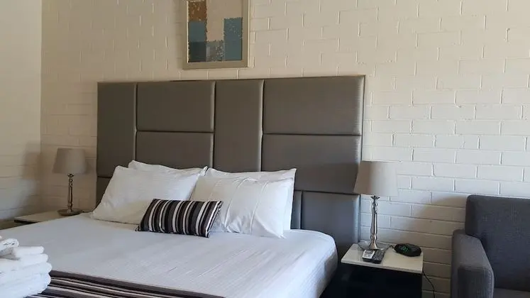 Standard Oda, Sigara İçilmez (Side Room 1 Queen)