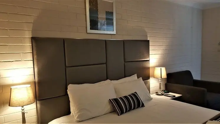 Standard Oda, Sigara İçilmez (Side Room 1 Queen)