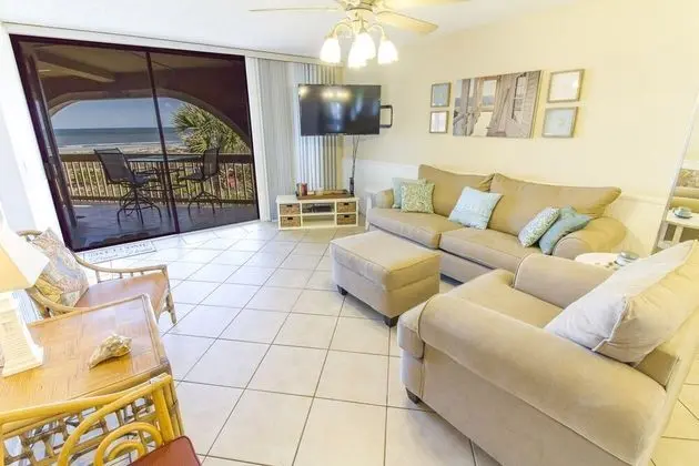 Daire, Birden Çok Yatak, Plaj Manzaralı (#303-B)