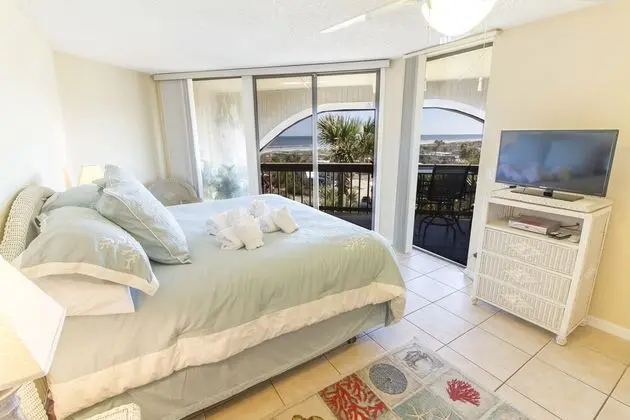 Daire, Birden Çok Yatak, Plaj Manzaralı (#303-B)