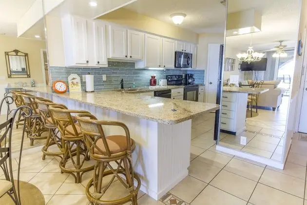 Daire, Birden Çok Yatak, Plaj Manzaralı (#303-B)