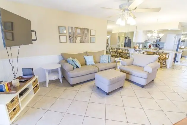 Daire, Birden Çok Yatak, Plaj Manzaralı (#303-B)