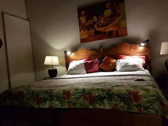 Semi Deluxe
