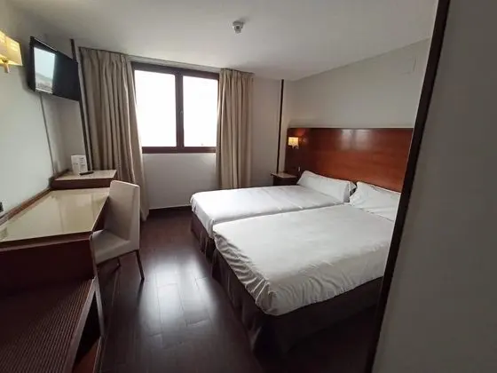 Standard Tek Büyük veya İki Ayrı Yataklı Oda