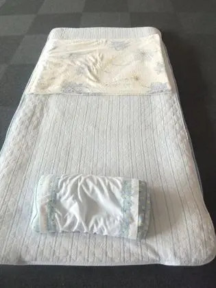 Ortak Ranzalı Oda, Sadece erkekler için (1 Japanese Futon,with morning coffee )