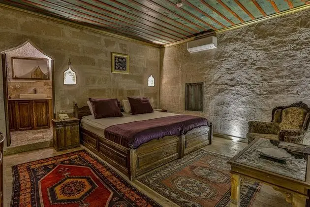 Superior Tek Büyük Yataklı Oda (Stone)