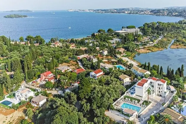 Deluxe Tek Büyük veya İki Ayrı Yataklı Oda