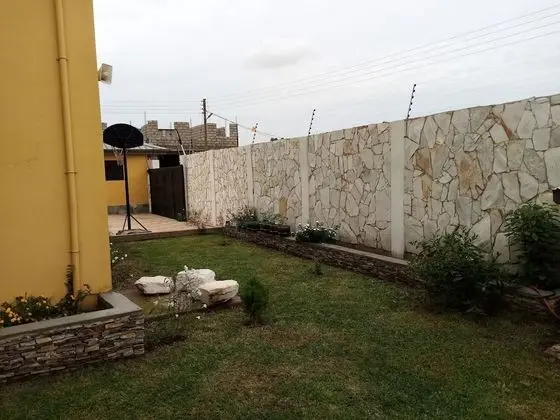 Daire, 2 Yatak Odası, Balkon