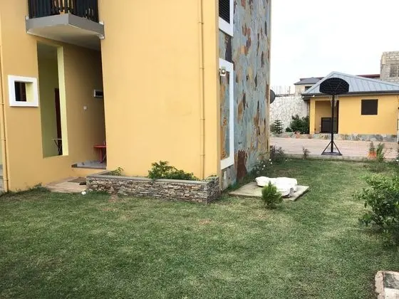 Daire, 2 Yatak Odası, Balkon