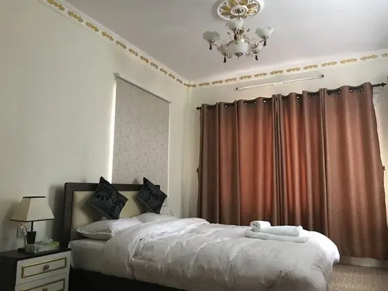 Basic Tek Büyük Yataklı Oda, 1 Büyük (Queen) Boy Yatak, Ortak Banyo, Şehir Manzaralı