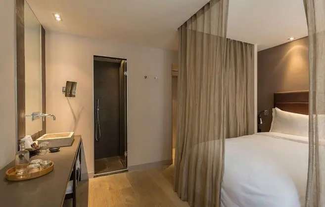 Tek Büyük Yataklı Oda (Emotion)