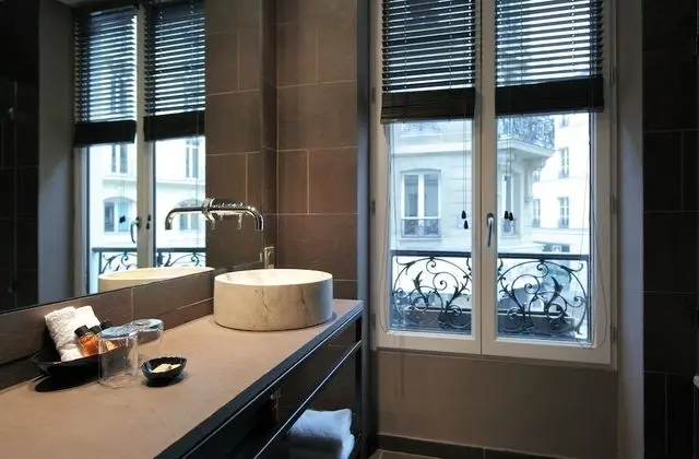 Tek Büyük Yataklı Oda (Emotion)