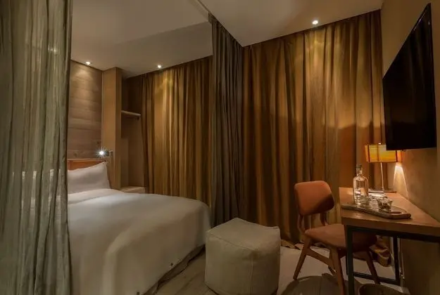 Tek Büyük Yataklı Oda (Intuition)