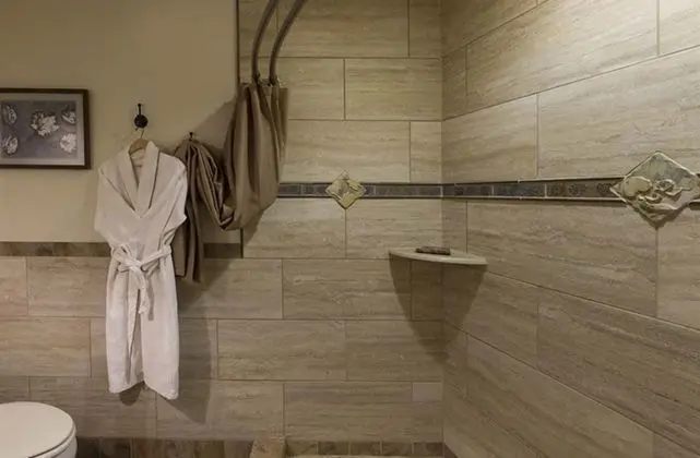 Oda, Özel Banyo (Quiet Oaks)