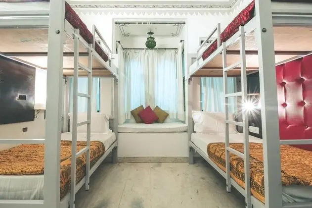 Standard Ortak Ranzalı Oda