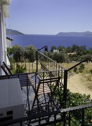 Tek Büyük Yataklı Oda, Kısmi Deniz Manzaralı