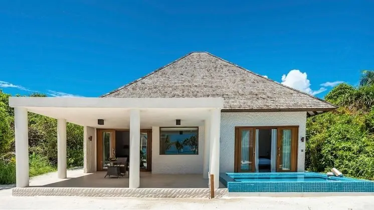 Beach Residence with  Plunge Pool