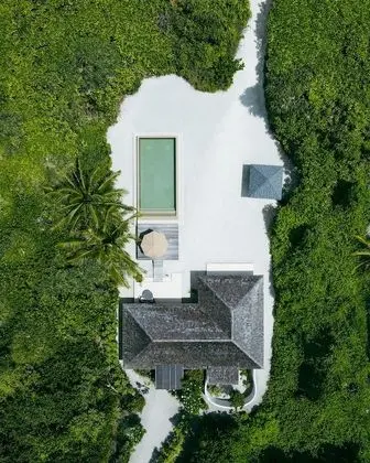 Deluxe Sunset Beach Villa with Pool
