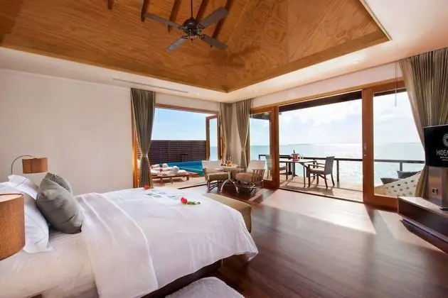 Ocean Villa with Pool