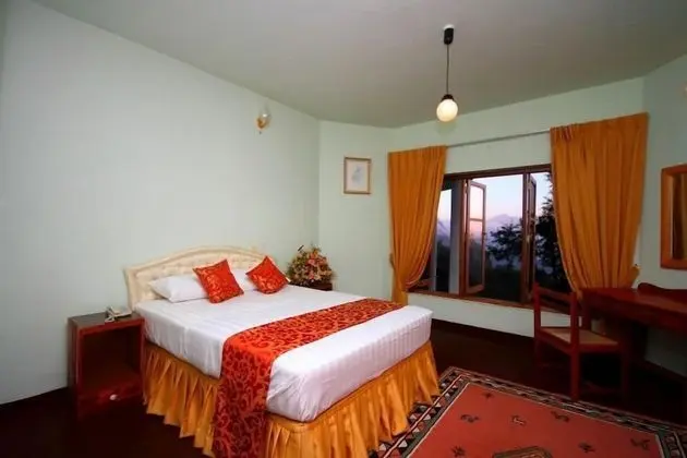 Deluxe Üç Kişilik Oda, 2 Yatak Odası, Sigara İçilmez, Dağ Manzaralı (Family Suite,2 Bedrooms)