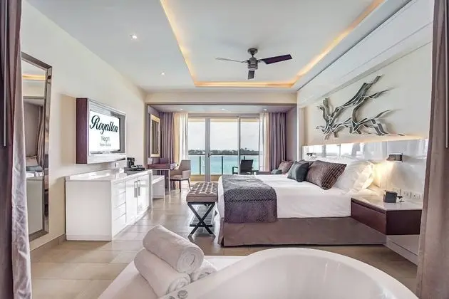 Luxury Junior Suite Ocean View