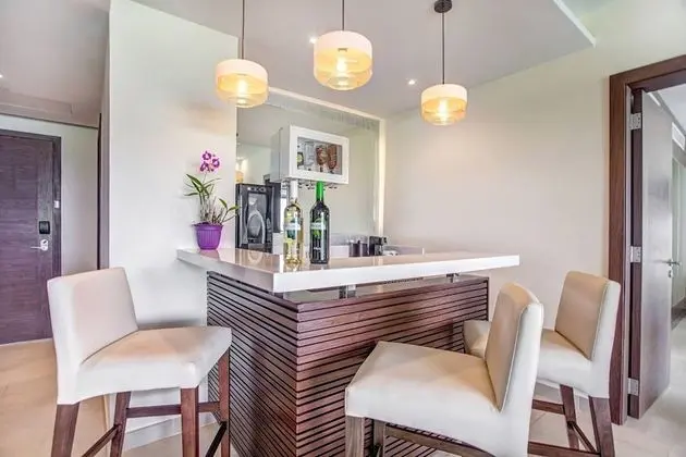 Luxury Presidential One Bedroom Suite Ocean View