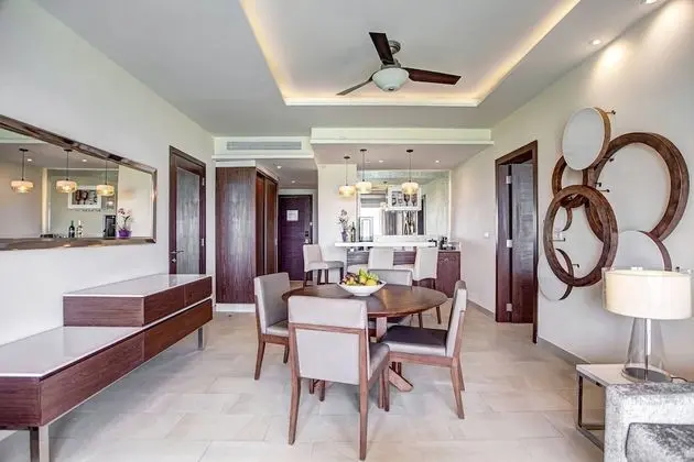 Luxury Presidential One Bedroom Suite Ocean View