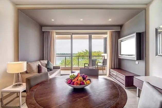 Luxury Presidential One Bedroom Suite Ocean View