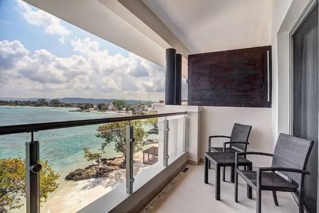 Luxury Presidential One Bedroom Suite Ocean View