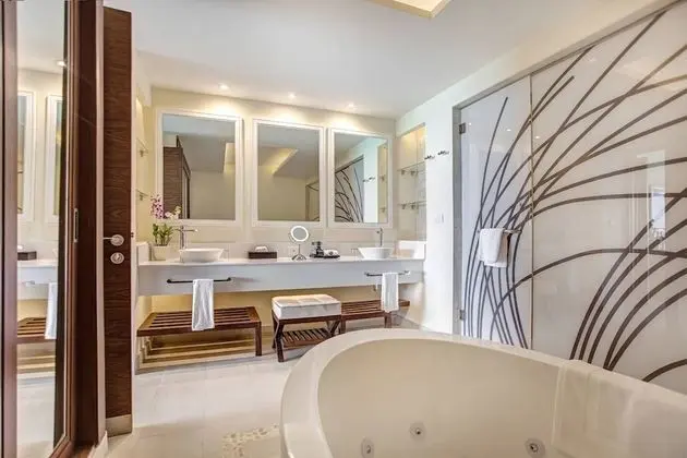 Luxury Presidential One Bedroom Suite Ocean View