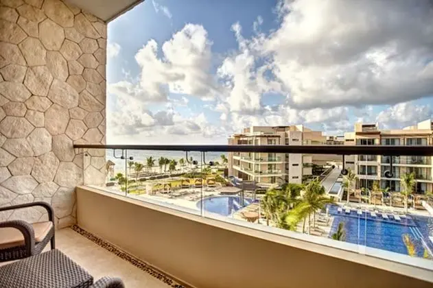 Honeymoon Suite Ocean View Diamond Club