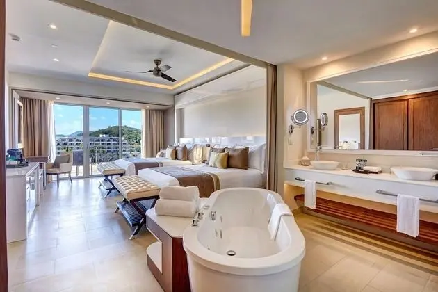 Luxury Junior Suite Diamond Club