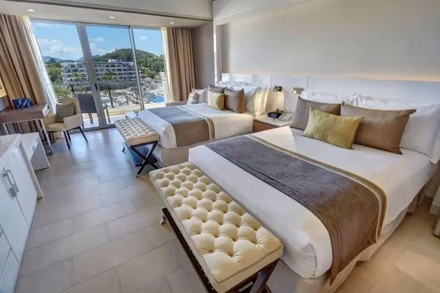 Luxury Junior Suite Diamond Club