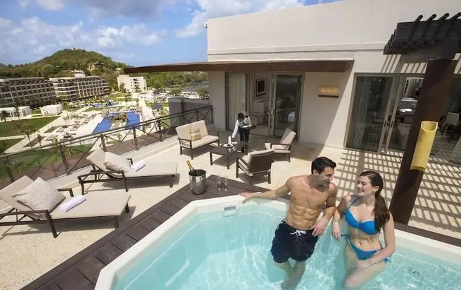 Luxury Presidential one Bedroom ocean view