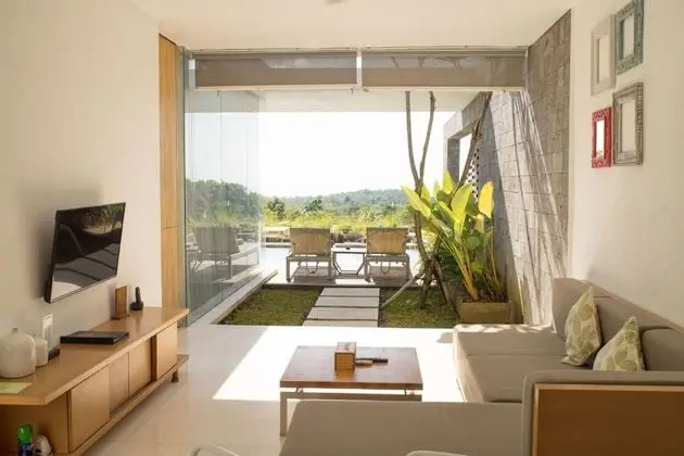 One Bedroom Panoramic View Villa