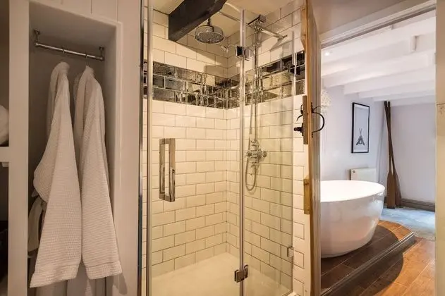 Deluxe Kır Evi, Banyolu/Duşlu, Bahçe Manzaralı (The Hideaway)