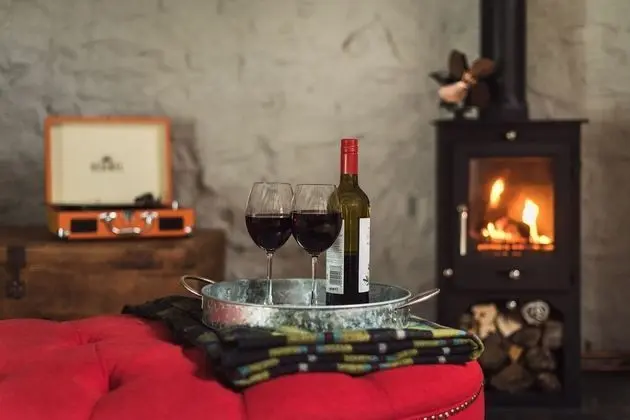 Deluxe Kır Evi, Banyolu/Duşlu, Bahçe Manzaralı (The Hideaway)