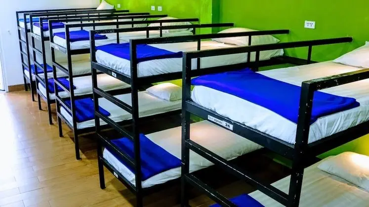 Standard Ortak Ranzalı Oda, Sadece kadınlar için, Park Manzaralı