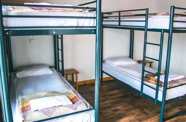 Ortak Ranzalı Oda, Karma Ranzalı Oda, Dağ Manzaralı, Dağ Yamacı