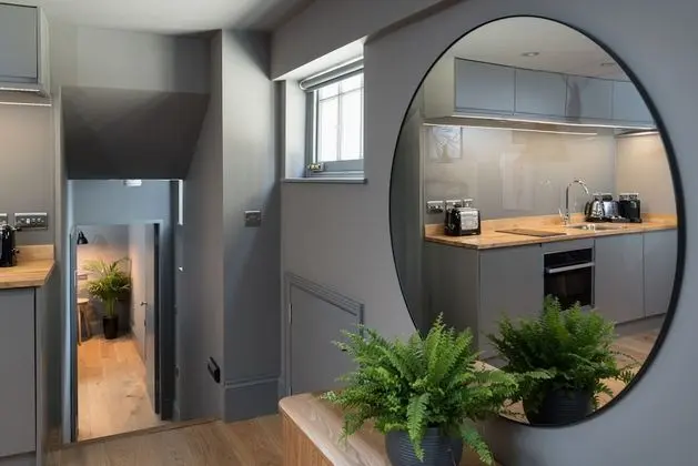 Luxury Apart Daire, 1 En Büyük (King) Boy Yatak ve Çekyat, Mutfak, Zemin Kat