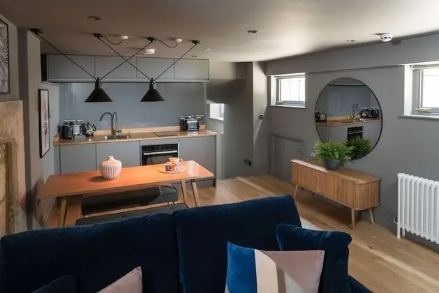 Luxury Apart Daire, 1 En Büyük (King) Boy Yatak ve Çekyat, Mutfak, Zemin Kat