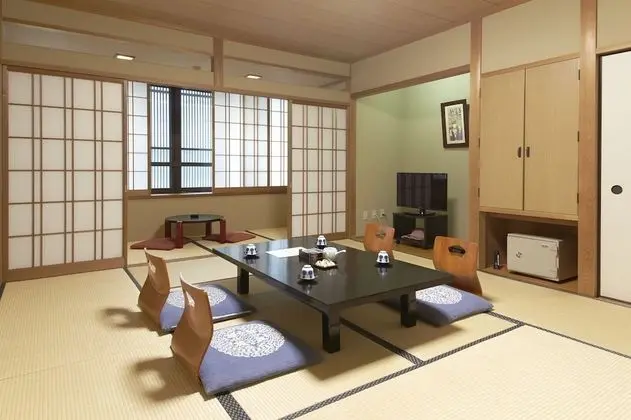 Traditional Oda