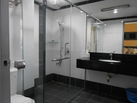 Deluxe Suite Hill View