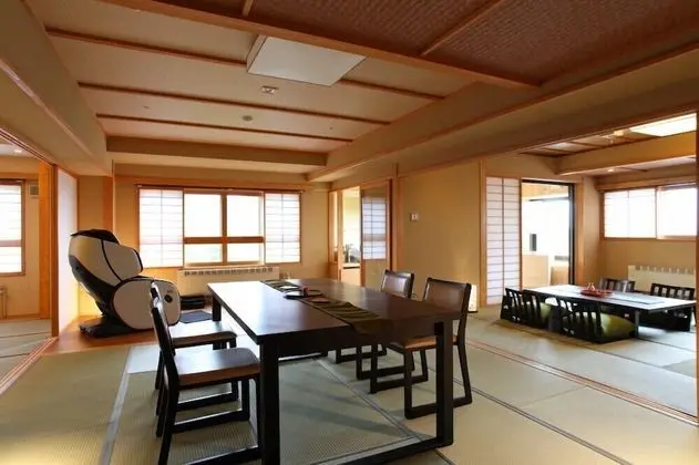 Traditional Süit (Japanese Style, Open-air Bath, Aoba)